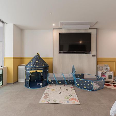 Yeongdo Grandbern Hotel Busan Bagian luar foto