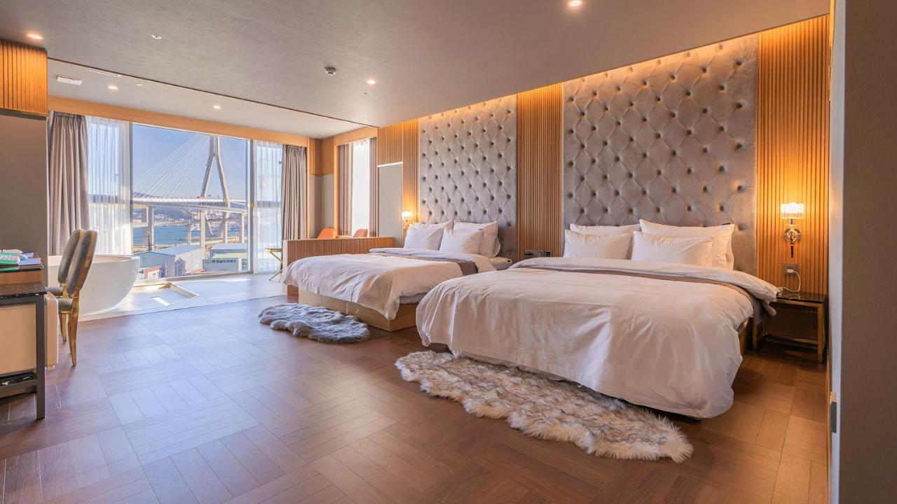 Yeongdo Grandbern Hotel Busan Bagian luar foto