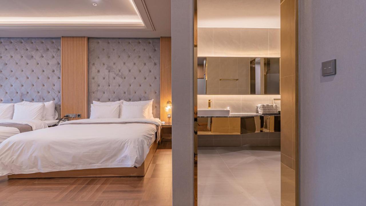 Yeongdo Grandbern Hotel Busan Bagian luar foto