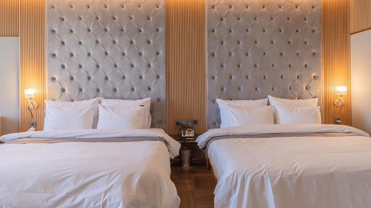 Yeongdo Grandbern Hotel Busan Bagian luar foto