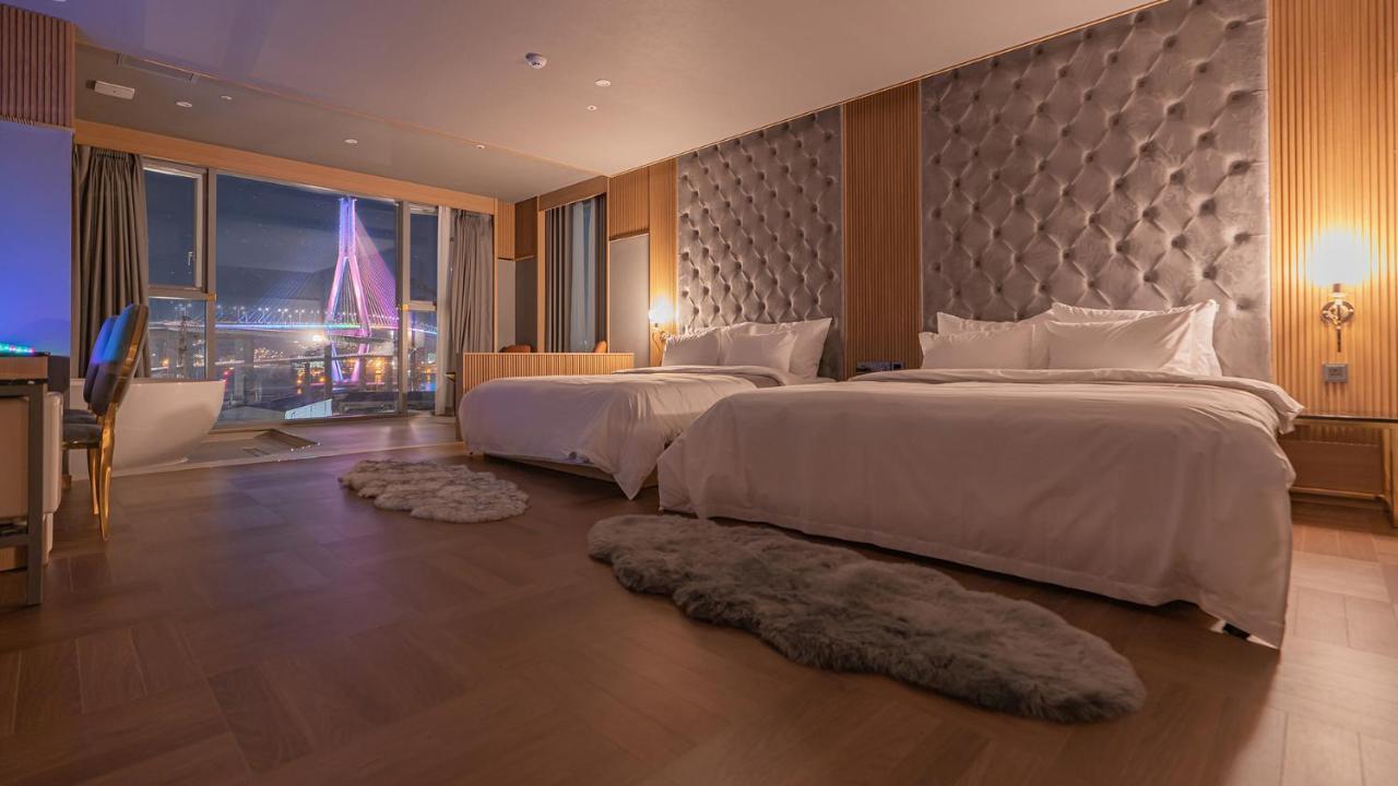 Yeongdo Grandbern Hotel Busan Bagian luar foto