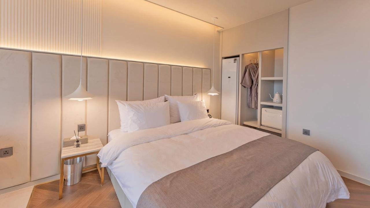 Yeongdo Grandbern Hotel Busan Bagian luar foto